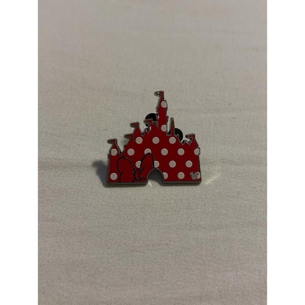 Minnie Mouse - Castles - Hidden Mickey 2025 - Wave B - Set 2 Disney Trading pin